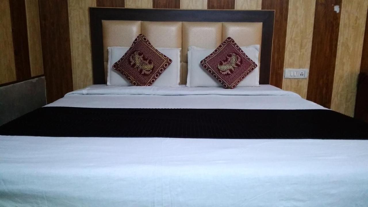 Fabhotel Prashant Palace Майсур Экстерьер фото