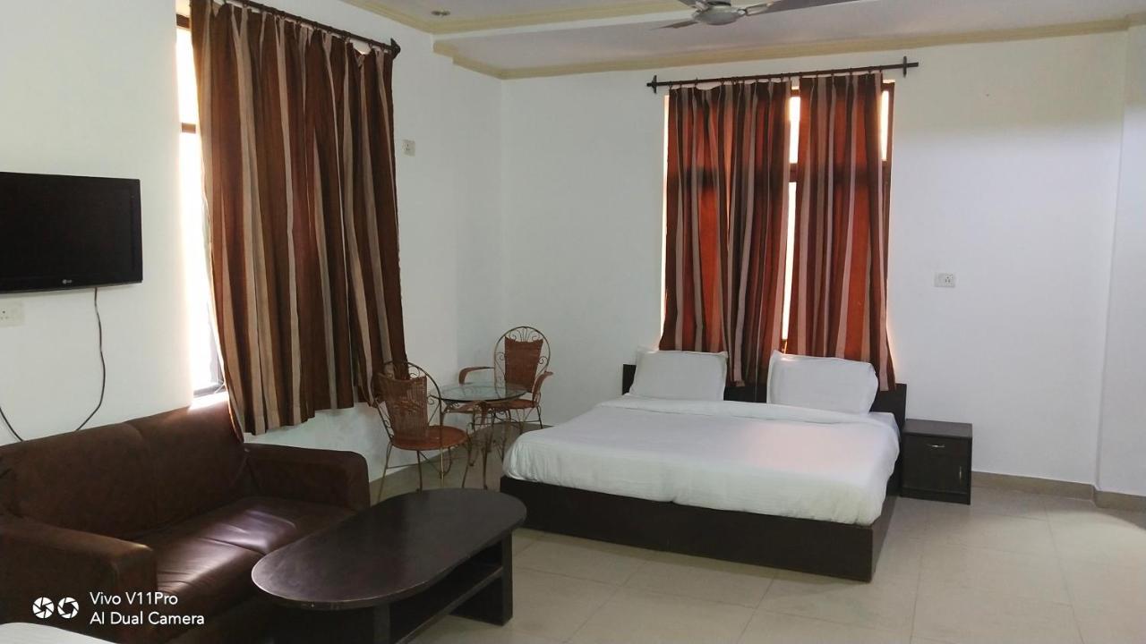 Fabhotel Prashant Palace Майсур Экстерьер фото