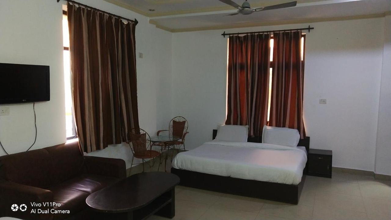 Fabhotel Prashant Palace Майсур Экстерьер фото